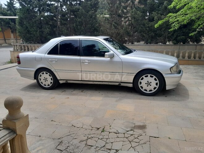 Mercedes C 220 d 1995, 220,000 km - 2.2 л - Bakı