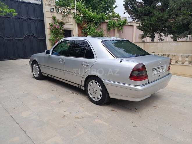 Mercedes C 220 d 1995, 220,000 km - 2.2 л - Bakı
