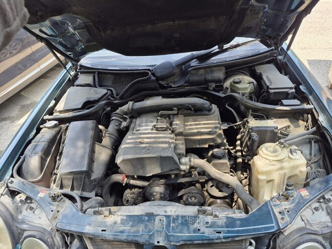 Mercedes E 230 1996, 311,646 km - 2.3 l - Sumqayıt