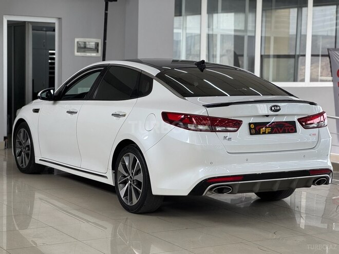 Kia K5-10