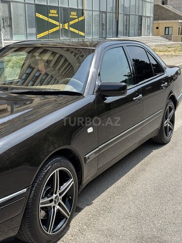 Mercedes E 280 1999, 506,000 km - 2.8 l - Bakı