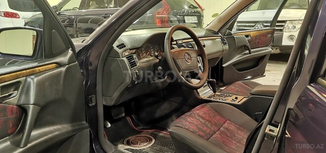 Mercedes E 240 1998, 234,000 km - 2.4 l - Sumqayıt