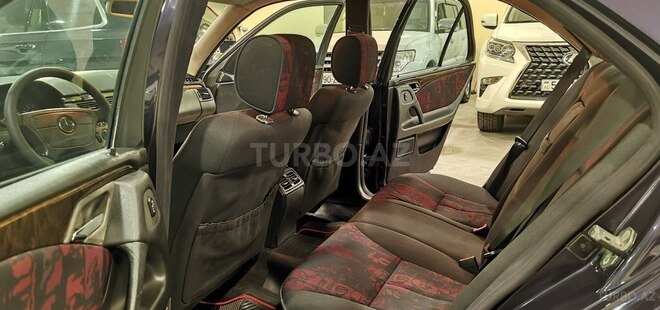 Mercedes E 240 1998, 234,000 km - 2.4 l - Sumqayıt