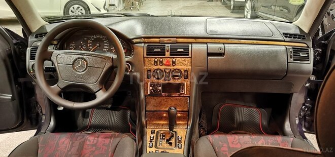 Mercedes E 240 1998, 234,000 km - 2.4 l - Sumqayıt