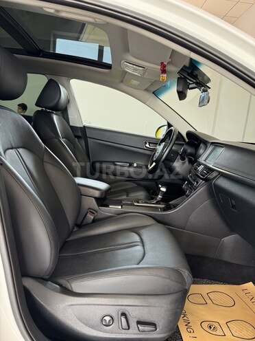 Kia K5-5