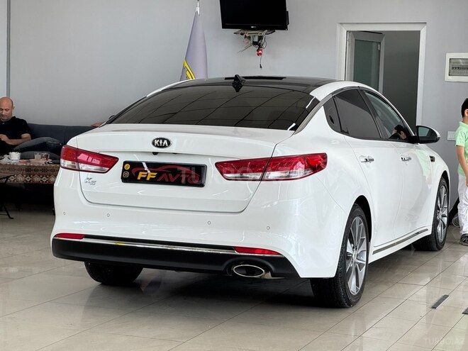 Kia K5-10
