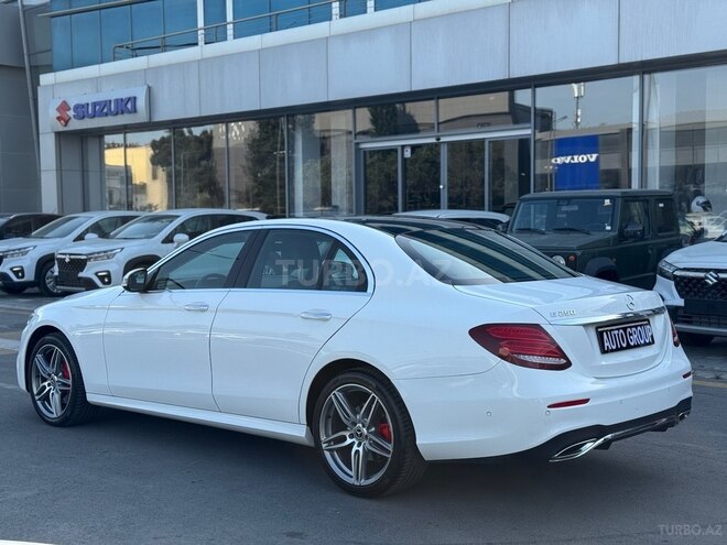 Mercedes E 300-5