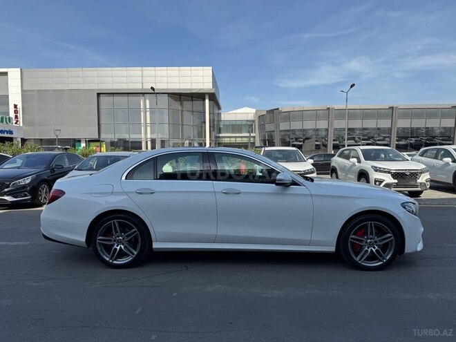 Mercedes E 300-7