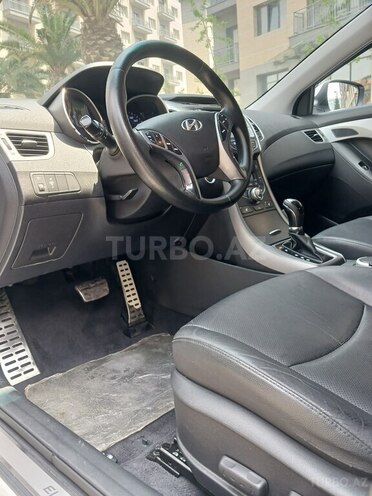 Hyundai Elantra 2014, 136,752 km - 1.8 l - Bakı