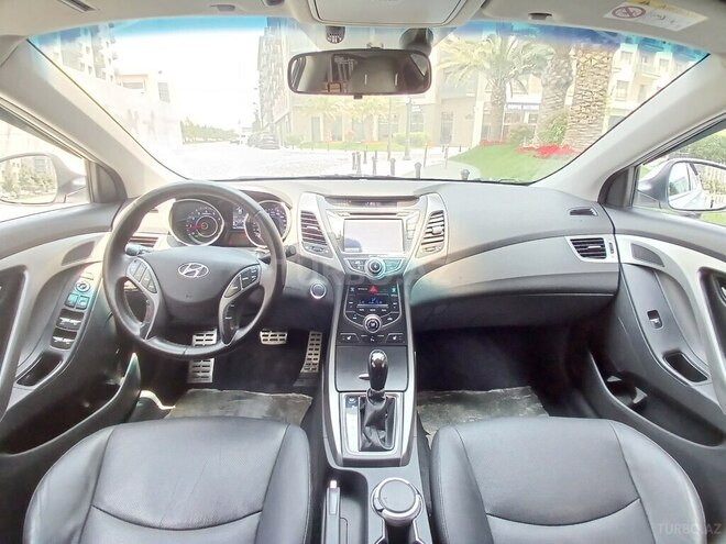 Hyundai Elantra 2014, 136,752 km - 1.8 l - Bakı