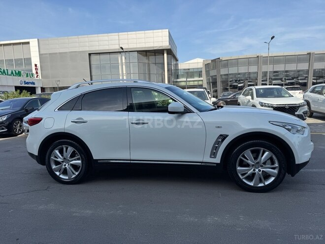 Infiniti FX37-7