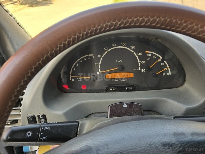 Mercedes Sprinter 208 2002, 495,000 km - 2.2 l - Bakı