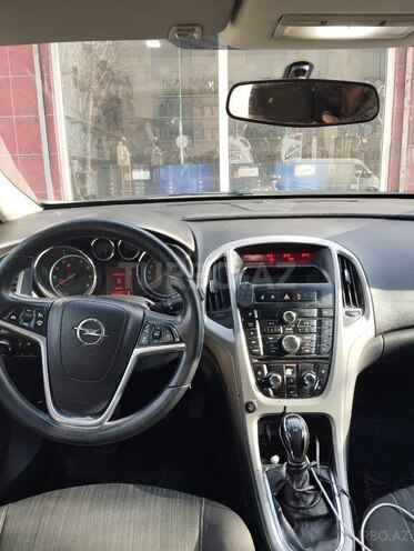 Opel Astra 2012, 420,000 km - 1.4 l - Bakı