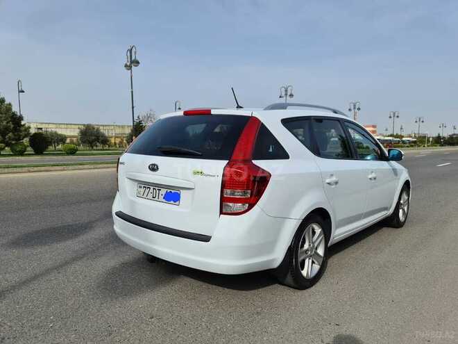 Kia Ceed 2010, 283,000 km - 1.6 л - Bakı