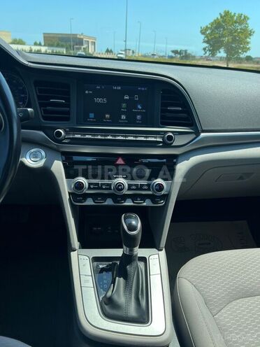 Hyundai Elantra 2018, 110,400 km - 2.0 l - Sumqayıt