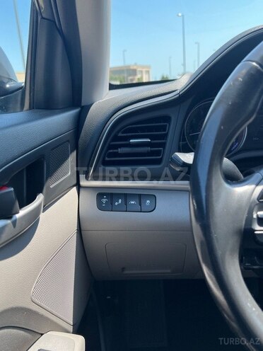 Hyundai Elantra 2018, 110,400 km - 2.0 l - Sumqayıt