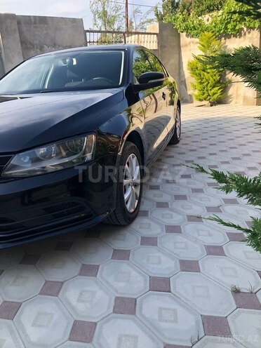 Volkswagen Jetta-6