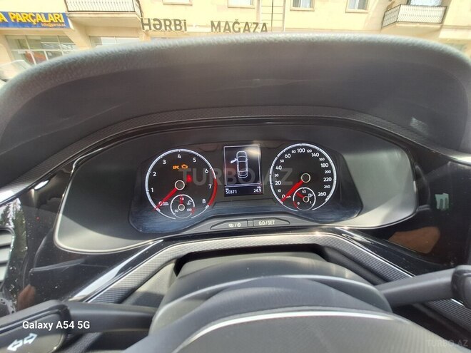 Volkswagen Polo 2021, 50,000 km - 1.6 л - Bakı