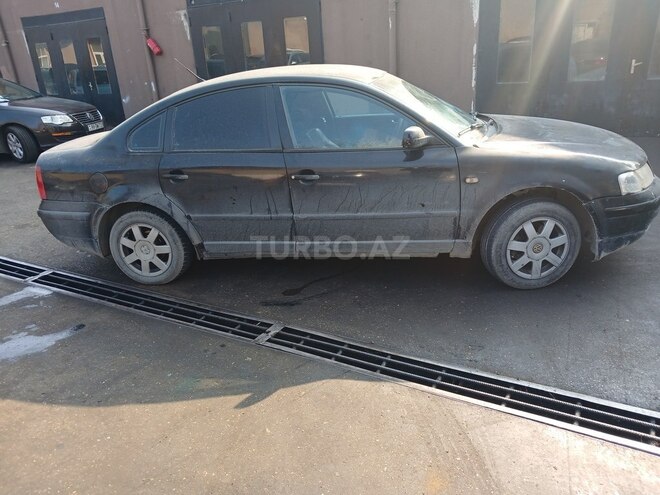 Volkswagen Passat 1999, 195,681 km - 1.8 л - Bakı