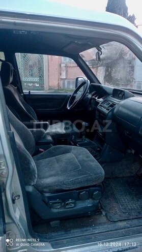 Mitsubishi Pajero 1994, 350,000 km - 2.8 l - Bakı