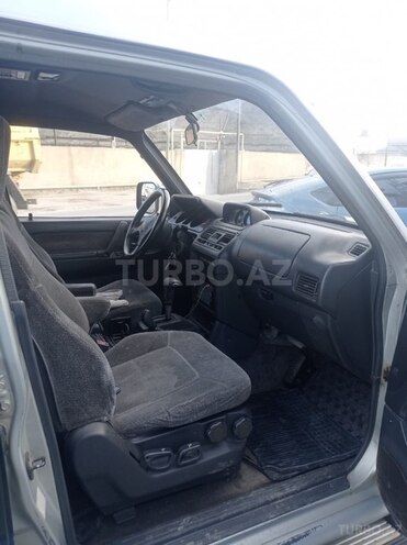 Mitsubishi Pajero 1994, 350,000 km - 2.8 l - Bakı