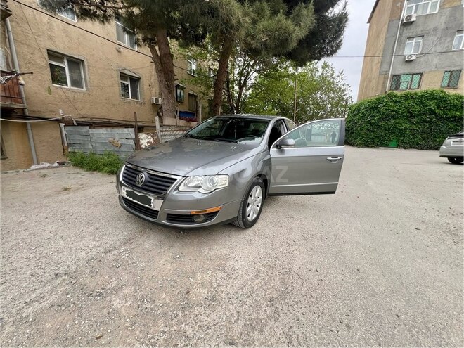 Volkswagen Passat 2005, 232,000 km - 2.0 l - Bakı