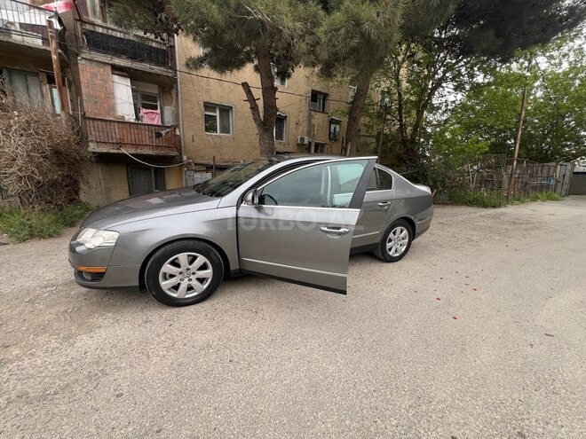 Volkswagen Passat 2005, 232,000 km - 2.0 l - Bakı