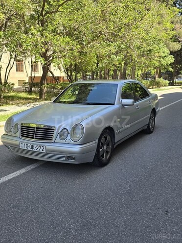 Mercedes E 320 1998, 450,000 km - 3.2 l - Bakı