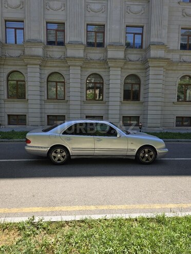 Mercedes E 320 1998, 450,000 km - 3.2 l - Bakı