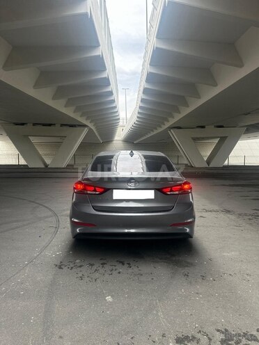 Hyundai Elantra 2017, 9,000 km - 2.0 l - Bakı