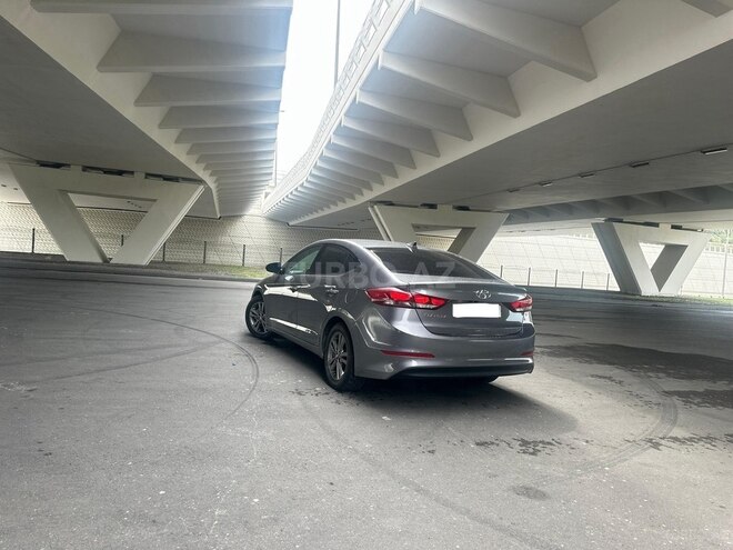 Hyundai Elantra 2017, 9,000 km - 2.0 l - Bakı