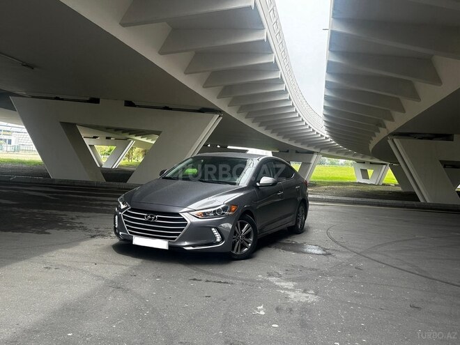 Hyundai Elantra 2017, 9,000 km - 2.0 l - Bakı