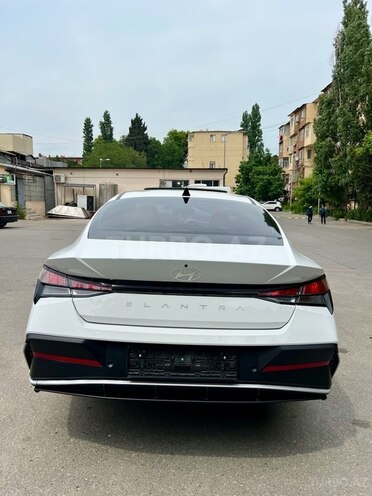 Hyundai Elantra 2024, 24,604 km - 1.5 l - Bakı
