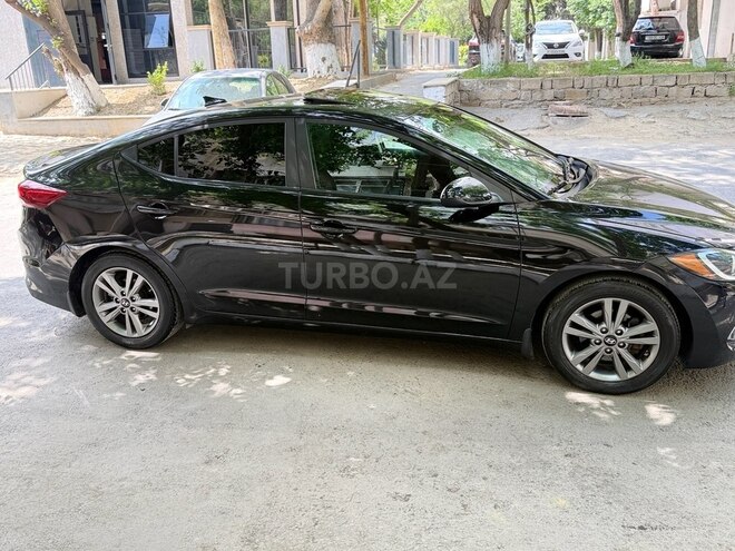 Hyundai Elantra 2017, 273,588 km - 2.0 l - Bakı