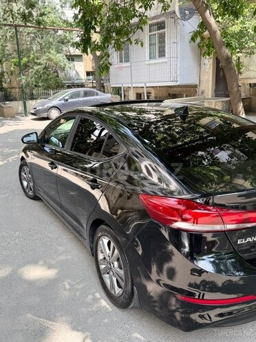 Hyundai Elantra 2017, 273,588 km - 2.0 l - Bakı