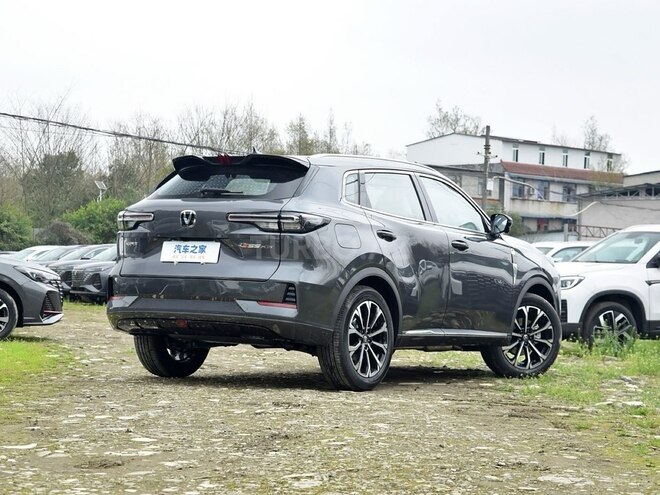 Changan CS 55 Plus 2025, 0 km - 1.5 л - Bakı