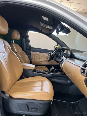 Kia Sorento-12