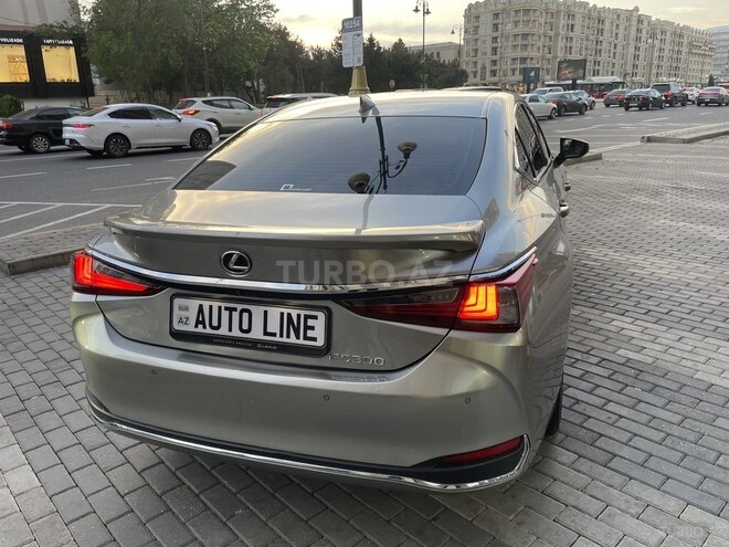Lexus ES 300h 2023, 52,000 km - 2.5 l - Bakı