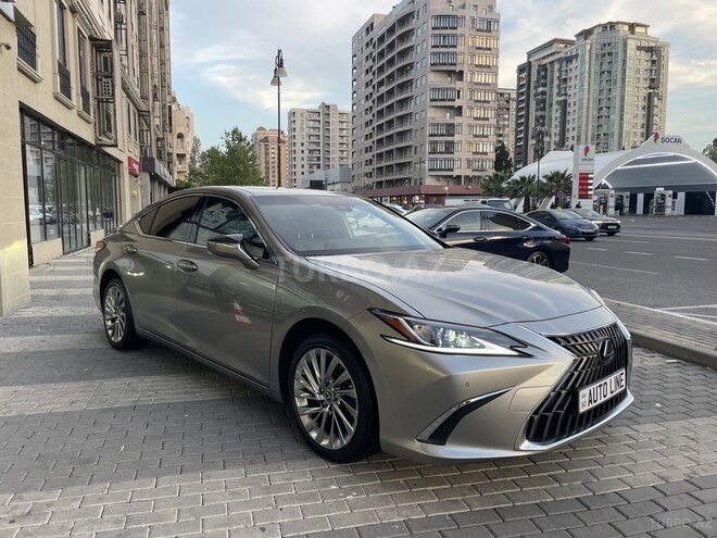 Lexus ES 300h 2023, 52,000 km - 2.5 l - Bakı
