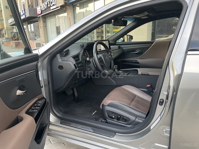 Lexus ES 300h 2023, 52,000 km - 2.5 l - Bakı