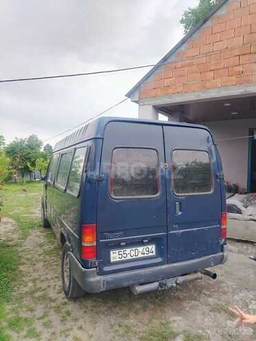 Ford Transit 1999, 651,202 km - 2.5 л - Qax