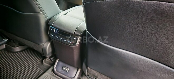 Toyota Highlander 2024, 16,500 km - 2.5 л - Bakı