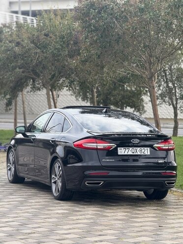 Ford Fusion (North America) 2020, 105,000 km - 2.0 л - Bakı