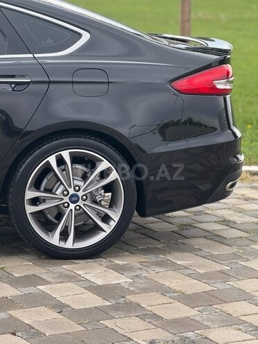 Ford Fusion (North America) 2020, 105,000 km - 2.0 л - Bakı