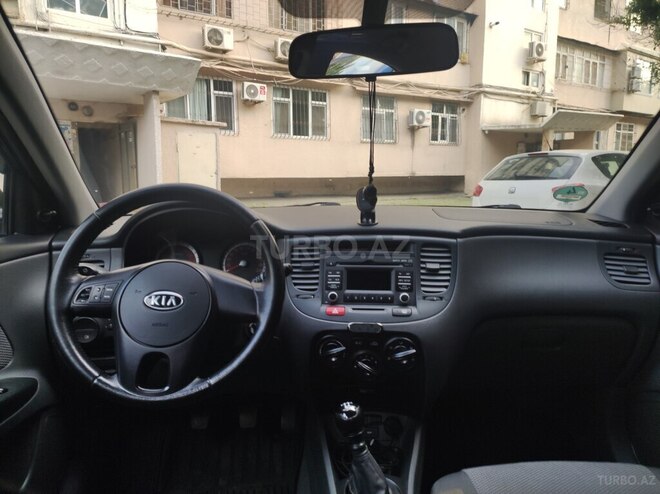 Kia Rio 2010, 246,000 km - 1.4 l - Bakı