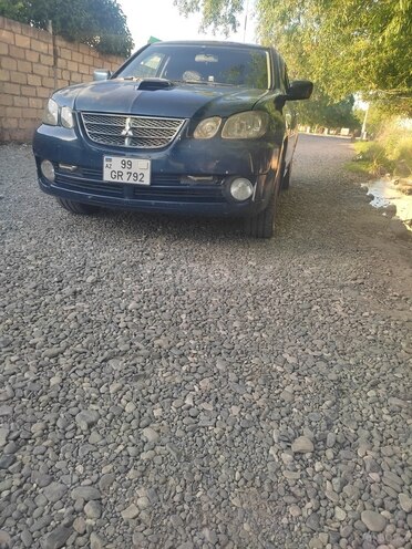 Mitsubishi Airtrek 2002, 300,000 km - 2.0 l - Ağdam