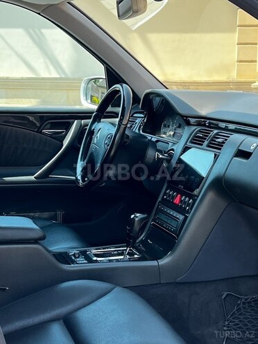 Mercedes E 240 2000, 400,000 km - 2.6 л - Bakı