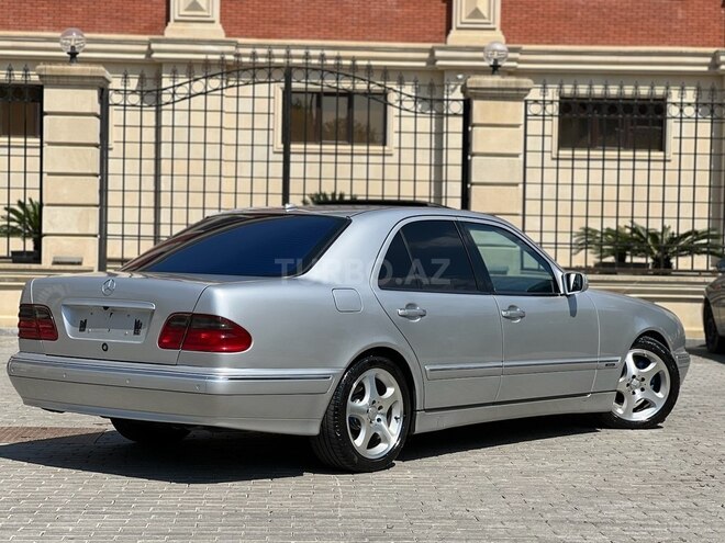 Mercedes E 240 2000, 400,000 km - 2.6 л - Bakı