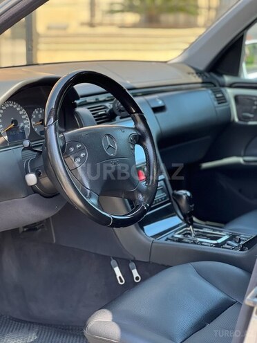 Mercedes E 240 2000, 400,000 km - 2.6 л - Bakı