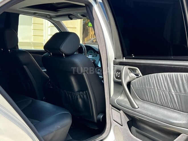 Mercedes E 240 2000, 400,000 km - 2.6 л - Bakı